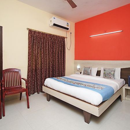 Hôtel Oyo 7680 Park Lagoon à Purî Extérieur photo