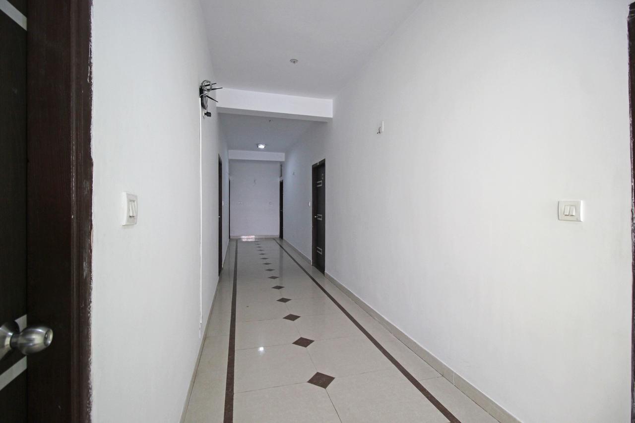 Hôtel Oyo 7680 Park Lagoon à Purî Extérieur photo